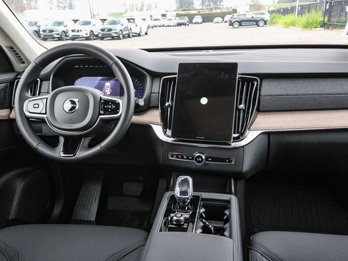 New 2026 Volvo XC90 B6 Plus w/ Protection Package AWD/4WD image 22