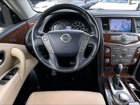 Used 2018 Nissan Armada SL w/ Premium Package image 5