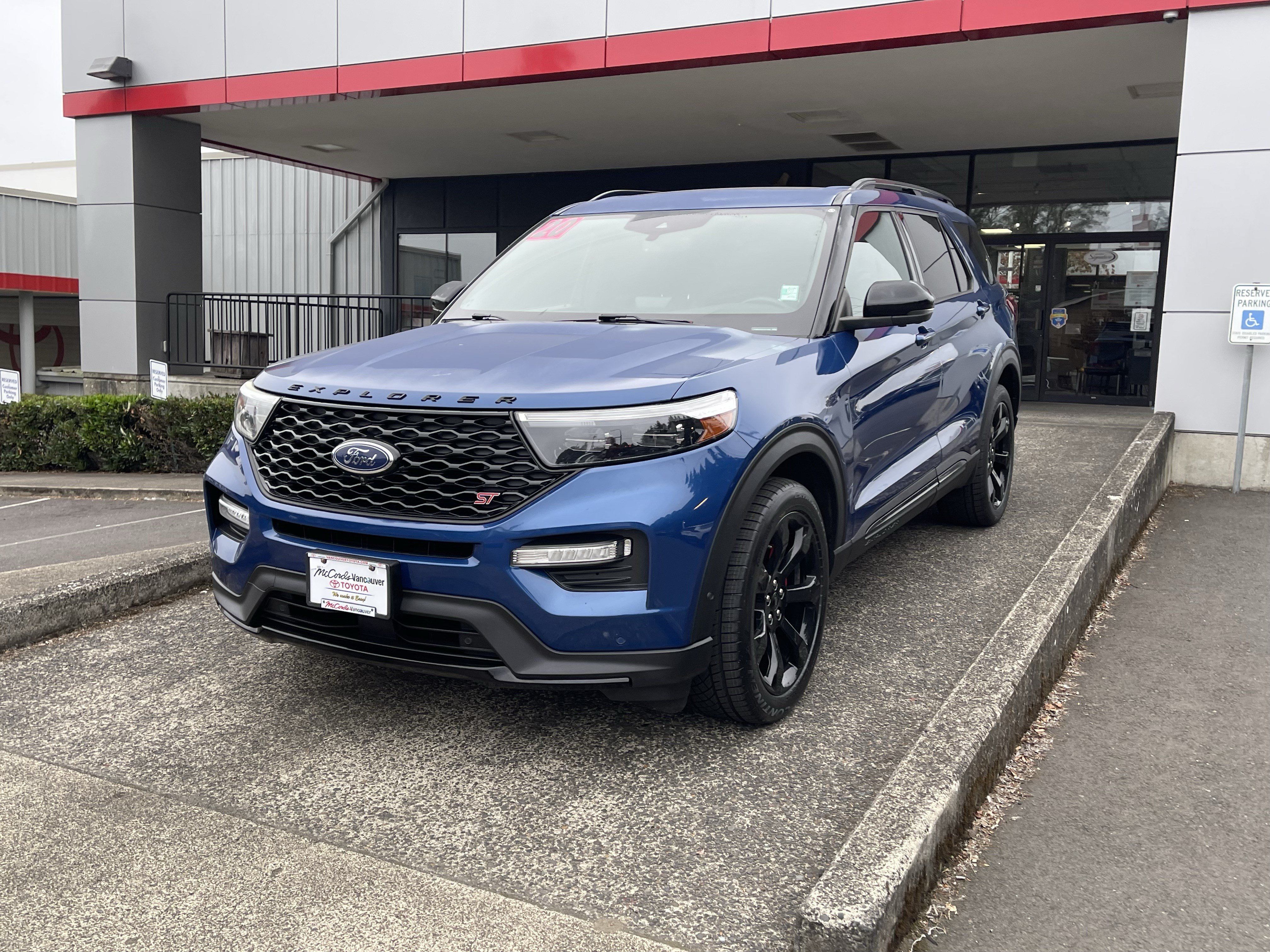 Used 2020 Ford Explorer ST w/ ST Street Pack AWD/4WD image 3