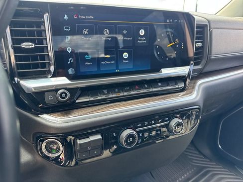 Used 2025 Chevrolet Silverado 2500 LT w/ Convenience Package AWD/4WD image 20