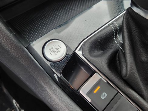 New 2025 Volkswagen Taos S image 22