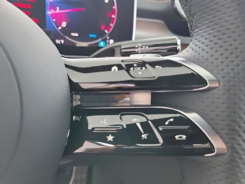 Used 2024 Mercedes-Benz C 300 Sedan image 22