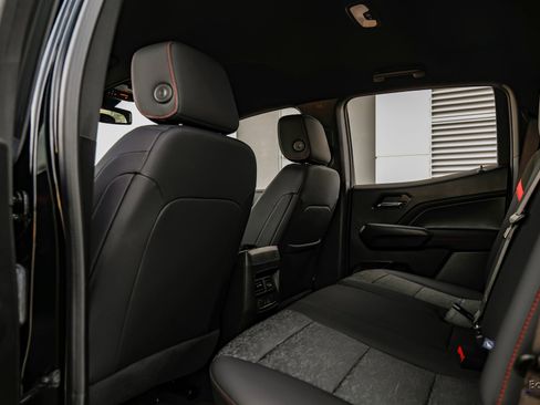 Used 2024 Chevrolet Colorado Z71 w/ Z71 Convenience Package 2 image 78