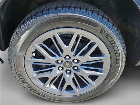 New 2026 Ford Expedition Platinum AWD/4WD image 9