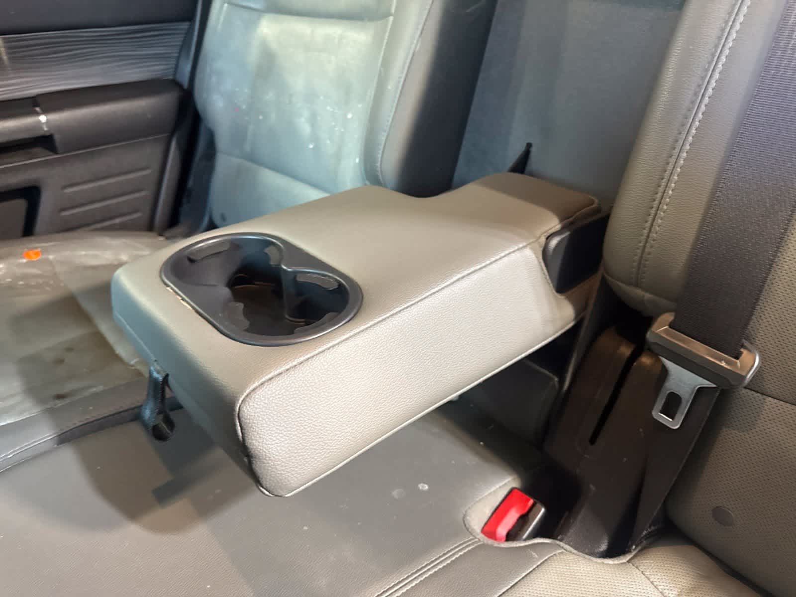 Used 2018 Ford Flex SEL w/ Equipment Group 202A FWD image 17