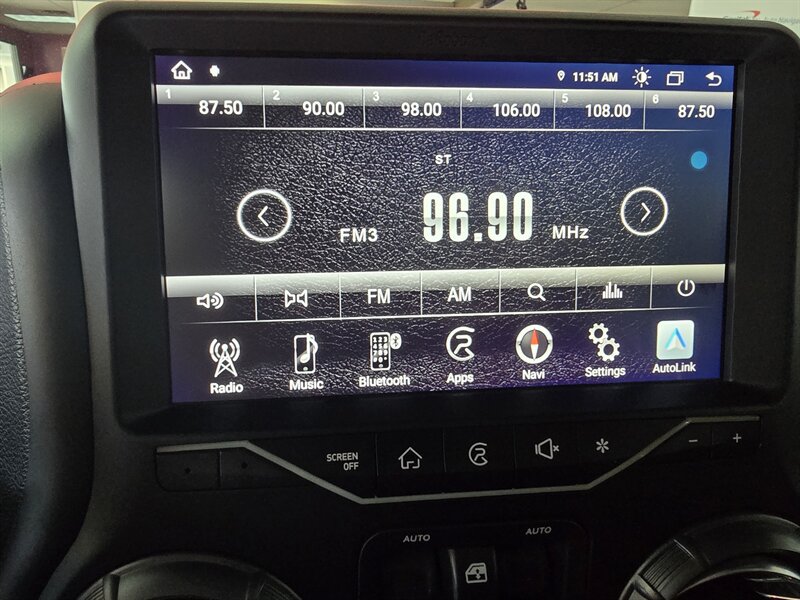 Used 2013 Jeep Wrangler Unlimited Rubicon AWD/4WD image 25