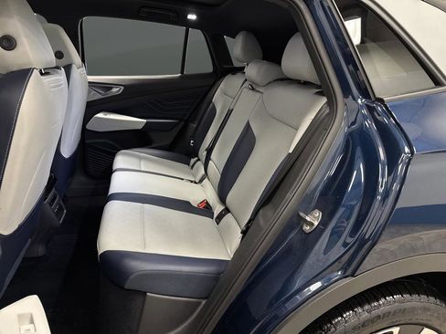 Used 2023 Volkswagen ID.4 Pro S Plus image 29