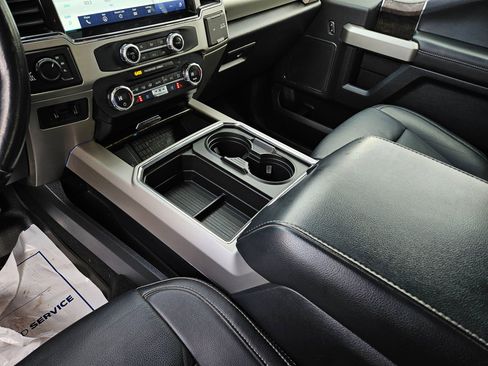 Certified 2022 Ford F250 Lariat w/ Lariat Ultimate Package image 13