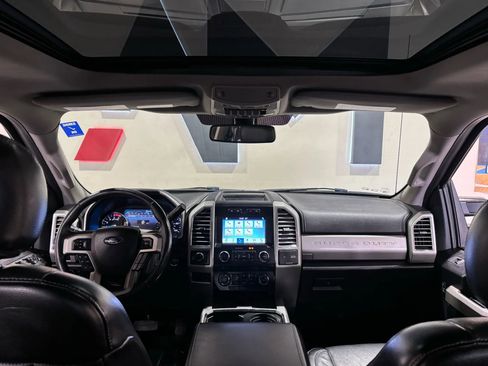 Used 2017 Ford F350 Lariat w/ Lariat Ultimate Package AWD/4WD image 9