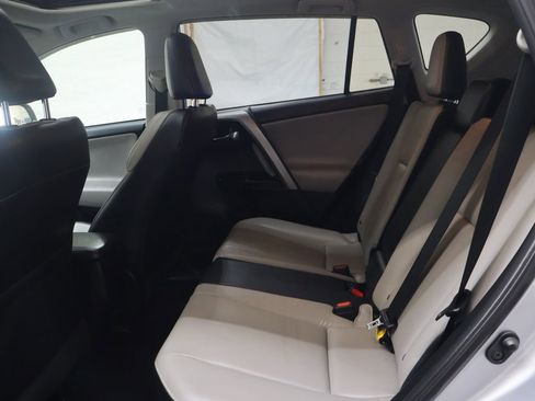 Used 2017 Toyota RAV4 Limited FWD image 14