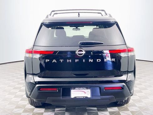 New 2026 Nissan Pathfinder SV image 6
