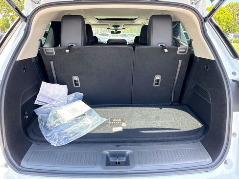 Certified 2026 INFINITI QX60 Luxe w/ Cargo Package FWD image 29