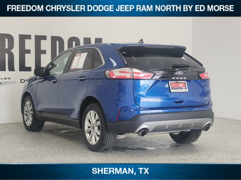 Used 2024 Ford Edge Titanium AWD/4WD image 3