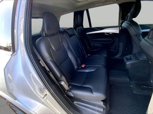 Used 2018 Volvo XC90 T5 Momentum w/ Convenience Package AWD/4WD image 20