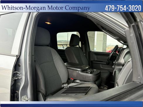 Used 2024 RAM 2500 Tradesman w/ Chrome Appearance Group image 32