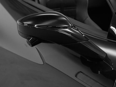 Certified 2021 Ferrari F8 Tributo RWD image 5