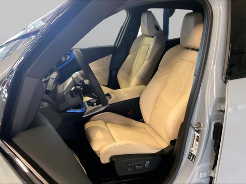 New 2026 BMW X3 xDrive30i AWD/4WD image 9