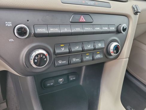 Used 2022 Kia Sportage LX FWD image 31