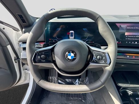 Used 2026 BMW 540i xDrive w/ Executive Package AWD/4WD image 28
