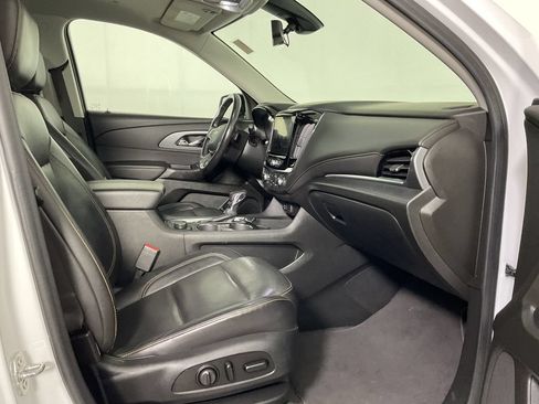 Used 2021 Chevrolet Traverse Premier w/ Redline Edition AWD/4WD image 28