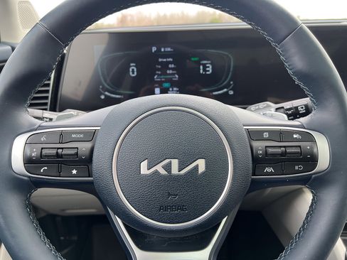 Used 2023 Kia Sportage EX w/ EX Premium Package AWD/4WD image 19