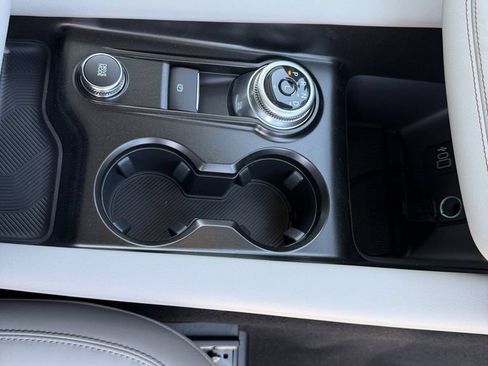 New 2026 Ford Explorer Active w/ Active Comfort Package RWD image 13