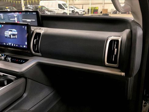 Certified 2025 Ford Expedition Max Active image 15