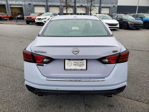 Certified 2023 Nissan Altima 2.5 SR w/ SR Premium Package image 5