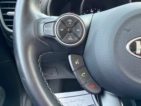 Used 2018 Kia Soul + FWD image 18