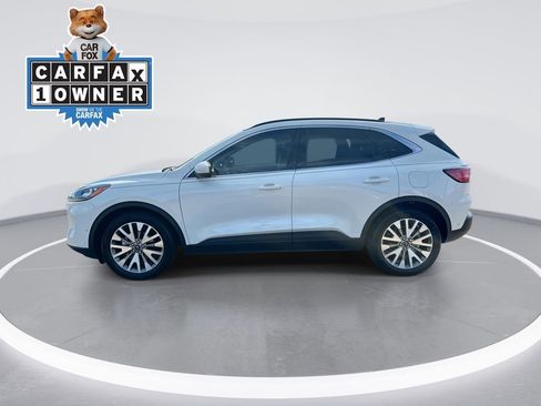 Used 2021 Ford Escape Titanium w/ Class II Trailer Tow Package image 5