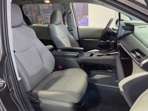 Used 2021 Toyota Sienna LE image 17