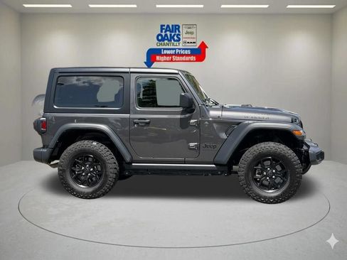 Used 2024 Jeep Wrangler Sport AWD/4WD image 6