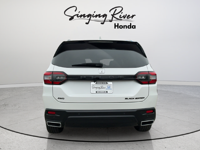 Used 2025 Honda Pilot Black Edition image 6