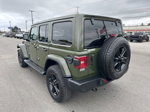 Used 2021 Jeep Wrangler Unlimited Sahara image 5