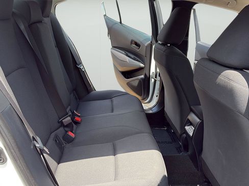 Used 2024 Toyota Corolla LE FWD image 15