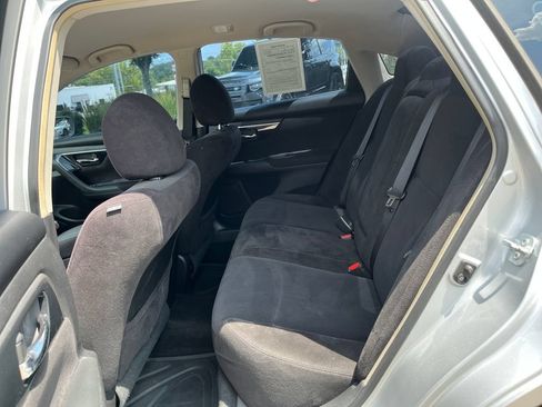 Used 2013 Nissan Altima 2.5 SV FWD image 26