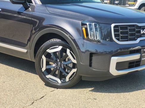 Used 2025 Kia Telluride S AWD/4WD image 6