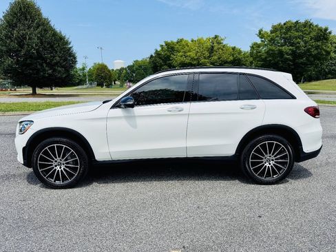 Used 2022 Mercedes-Benz GLC 300 4MATIC w/ AMG Line image 8