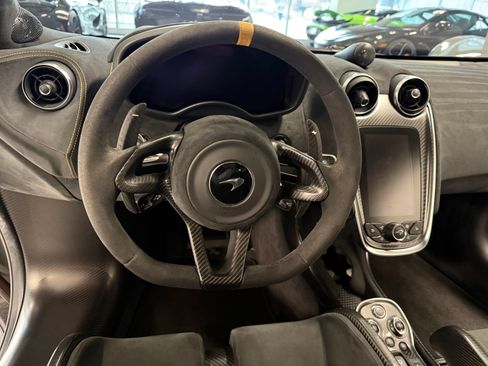Used 2019 McLaren 600LT RWD image 29