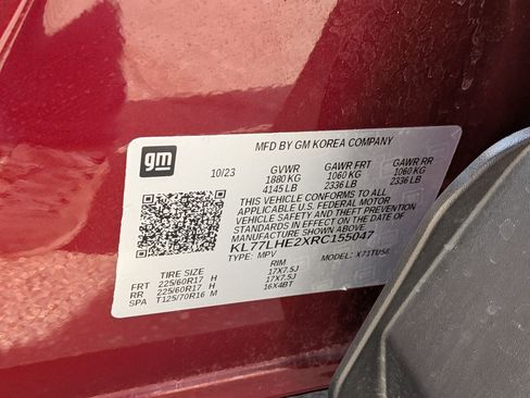 Used 2024 Chevrolet Trax LT w/ Driver Confidence Package FWD image 35