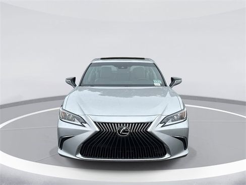 Used 2021 Lexus ES 350 w/ Premium Package image 2