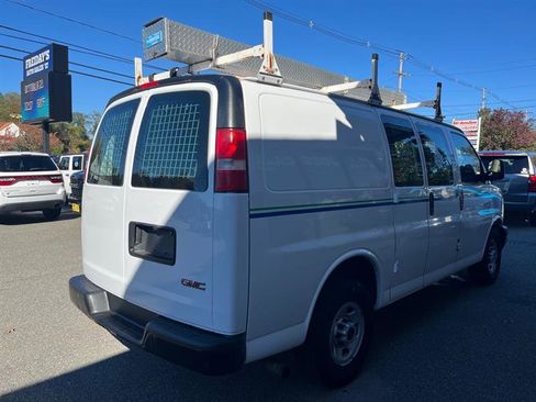 Used 2017 GMC Savana 2500 image 3