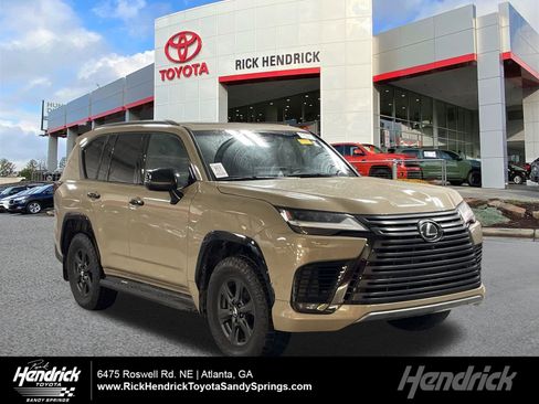 Used 2025 Lexus LX 700h Overtrail image 1
