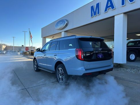 New 2025 Ford Expedition Active image 6