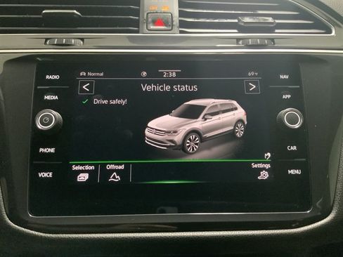 Used 2024 Volkswagen Tiguan SEL R-Line AWD/4WD image 41