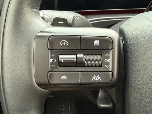 Used 2025 Hyundai Santa Fe Calligraphy image 16