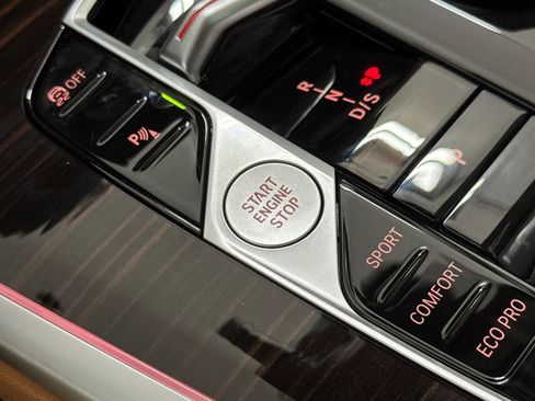 Used 2026 BMW X7 xDrive40i w/ Premium Package image 30