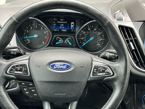 Used 2018 Ford Escape Titanium image 9