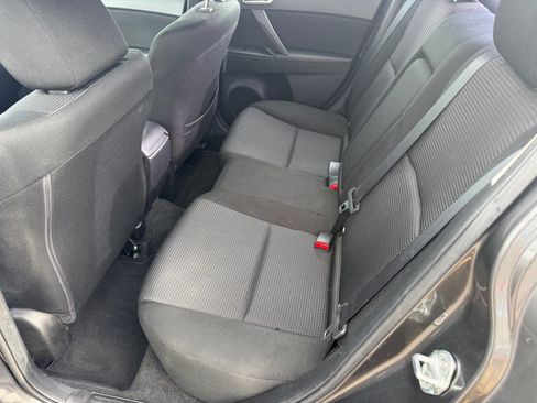 Used 2013 MAZDA MAZDA3 i Touring FWD image 9