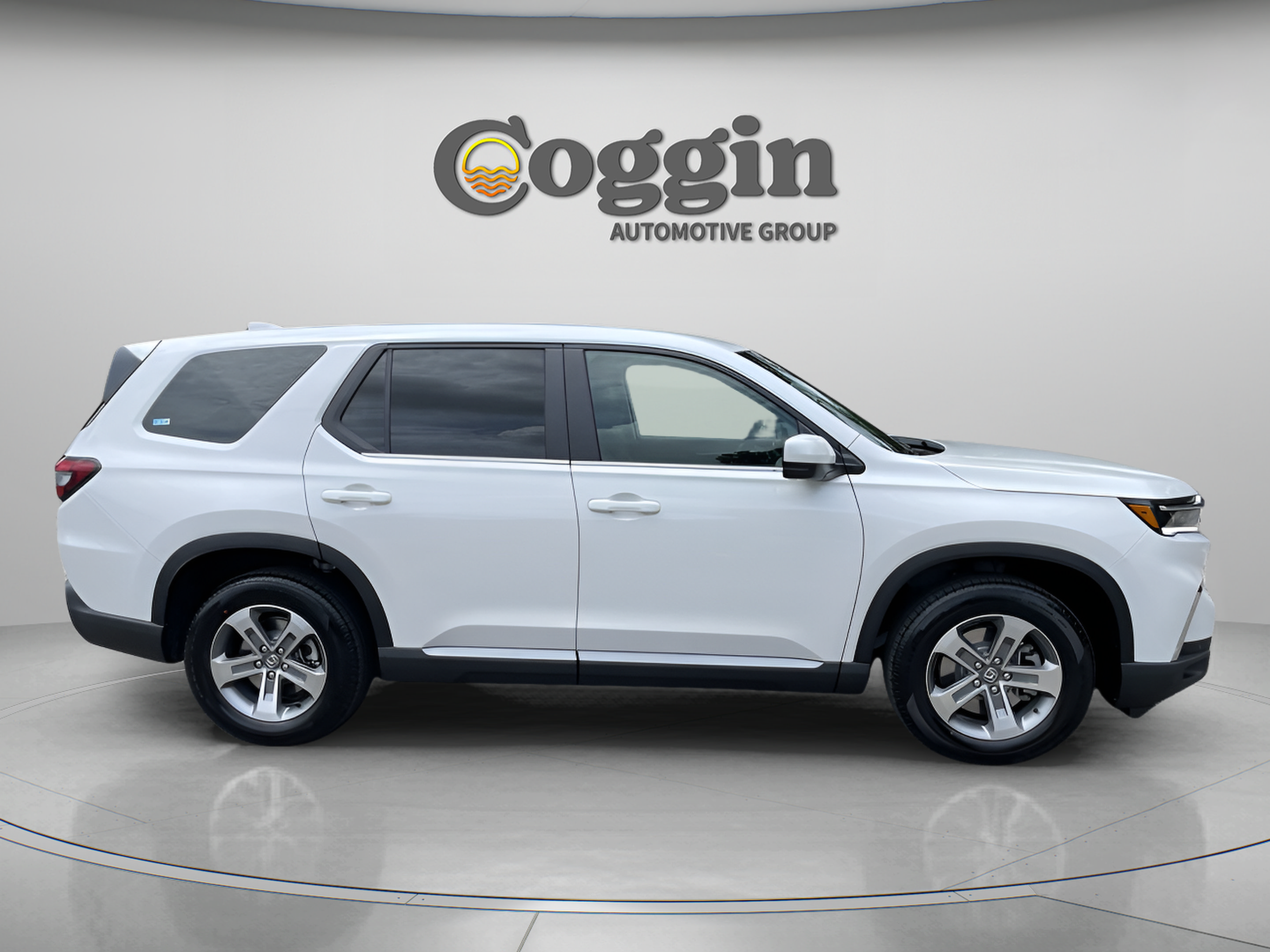 Used 2025 Honda Pilot EX-L image 7